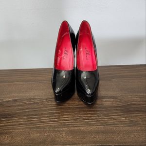 Women's high heel platform pumps